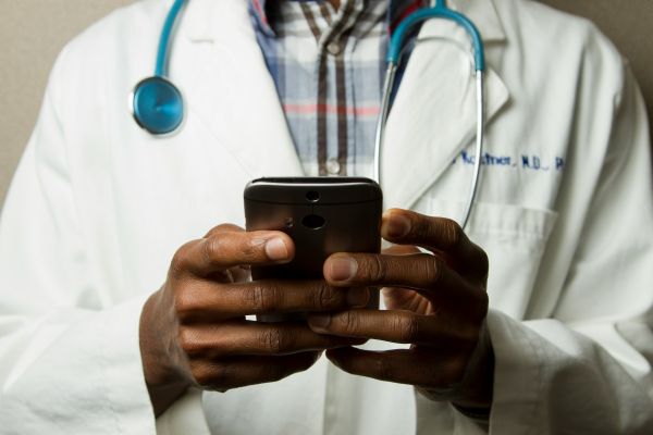 Solutions de communication digitales pour acteurs de la santé
